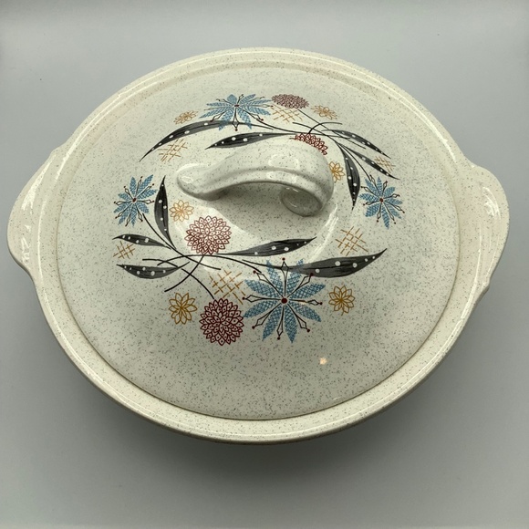 1950s GRINDLEY Lidded Serving Dish.  MCM Earthenware.  Crafted in England. - Picture 3 of 6